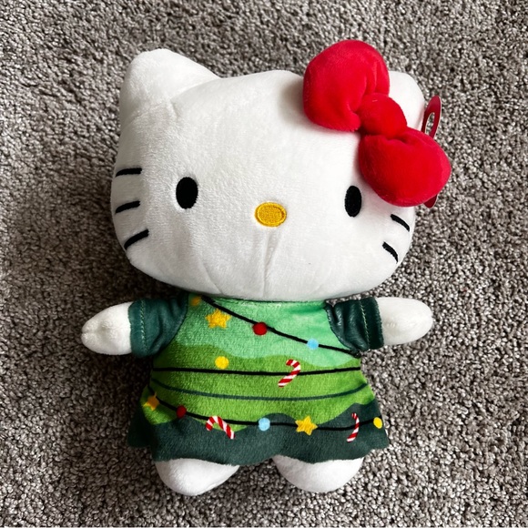 Hello Kitty Christmas Plush - Picture 2 of 3